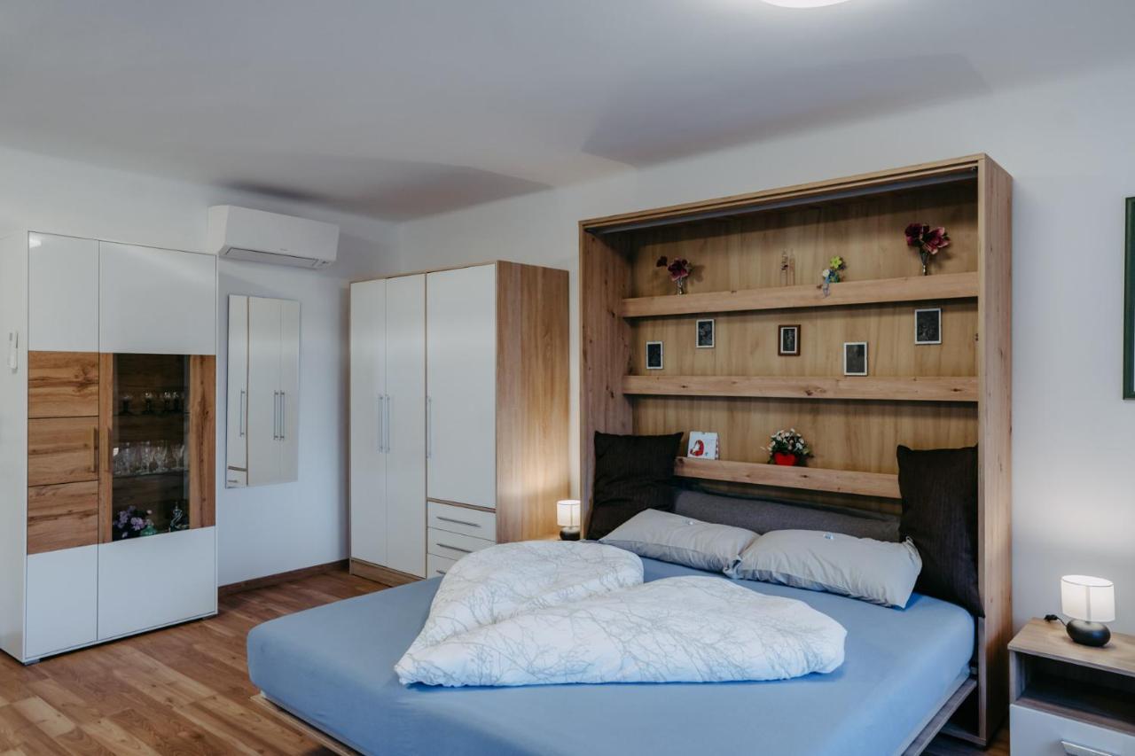 Schloss-Appartements 아이젠슈타트 외부 사진